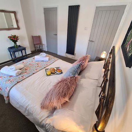 Villa The Nook à Lichfield Extérieur photo