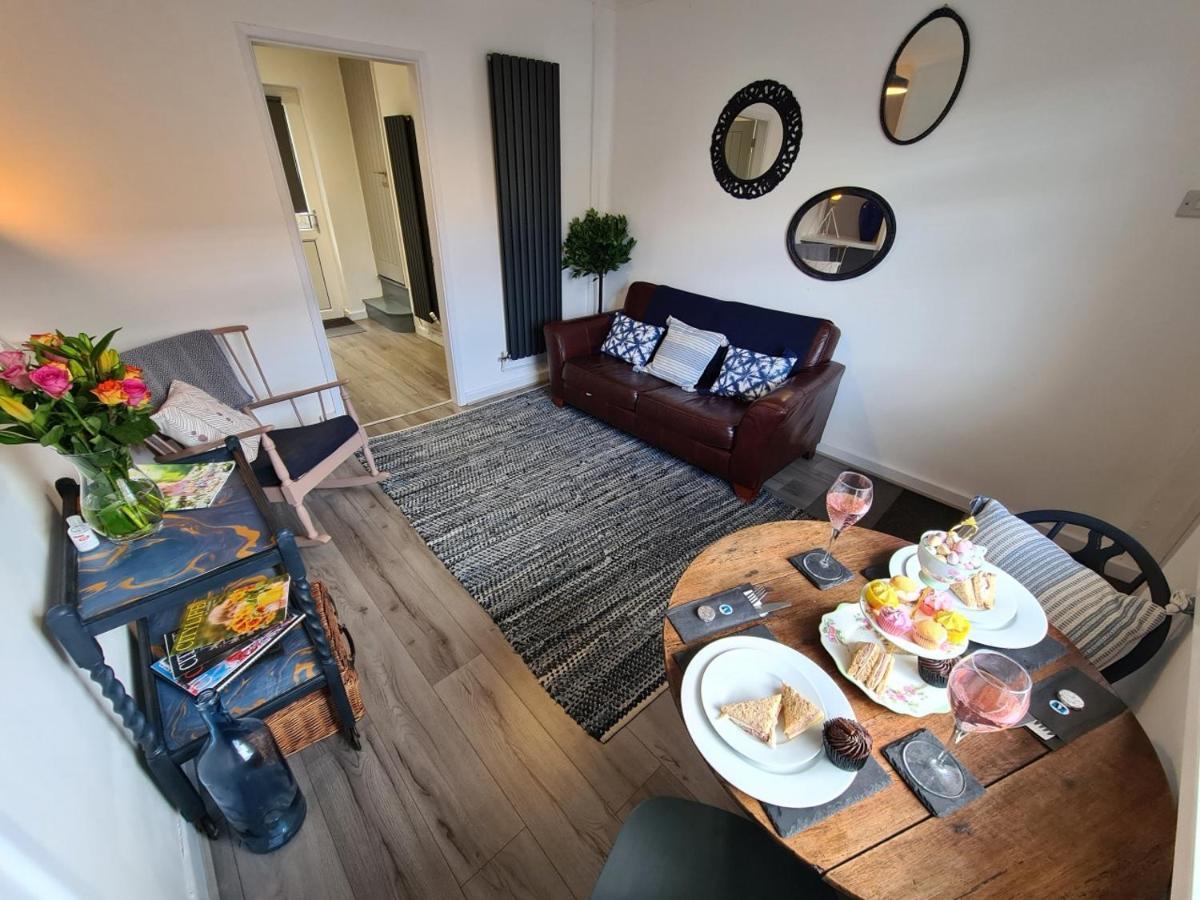 Villa The Nook à Lichfield Extérieur photo
